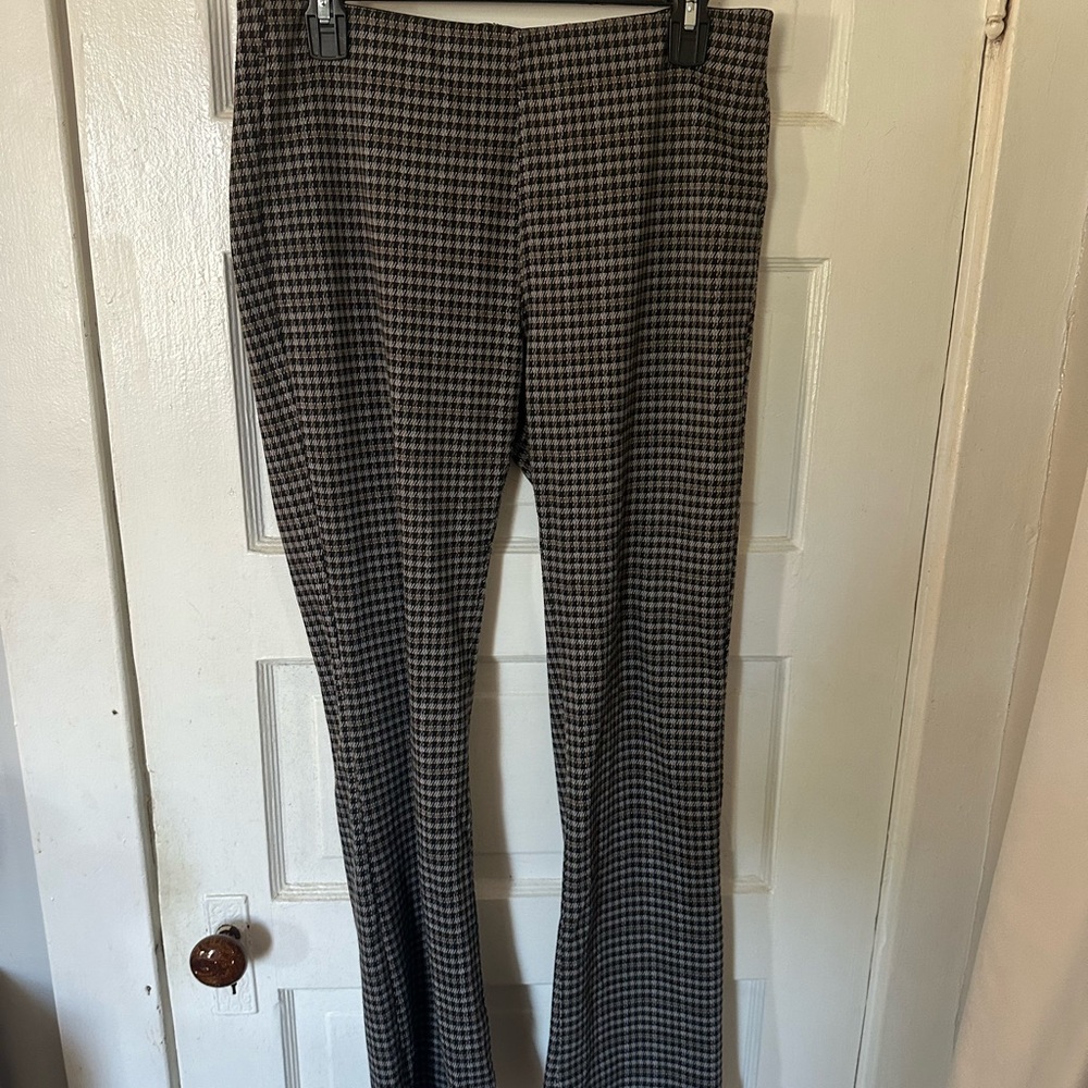 American Eagle Outfitters Women's Houndstooth Flare Pants - Black and Brown
